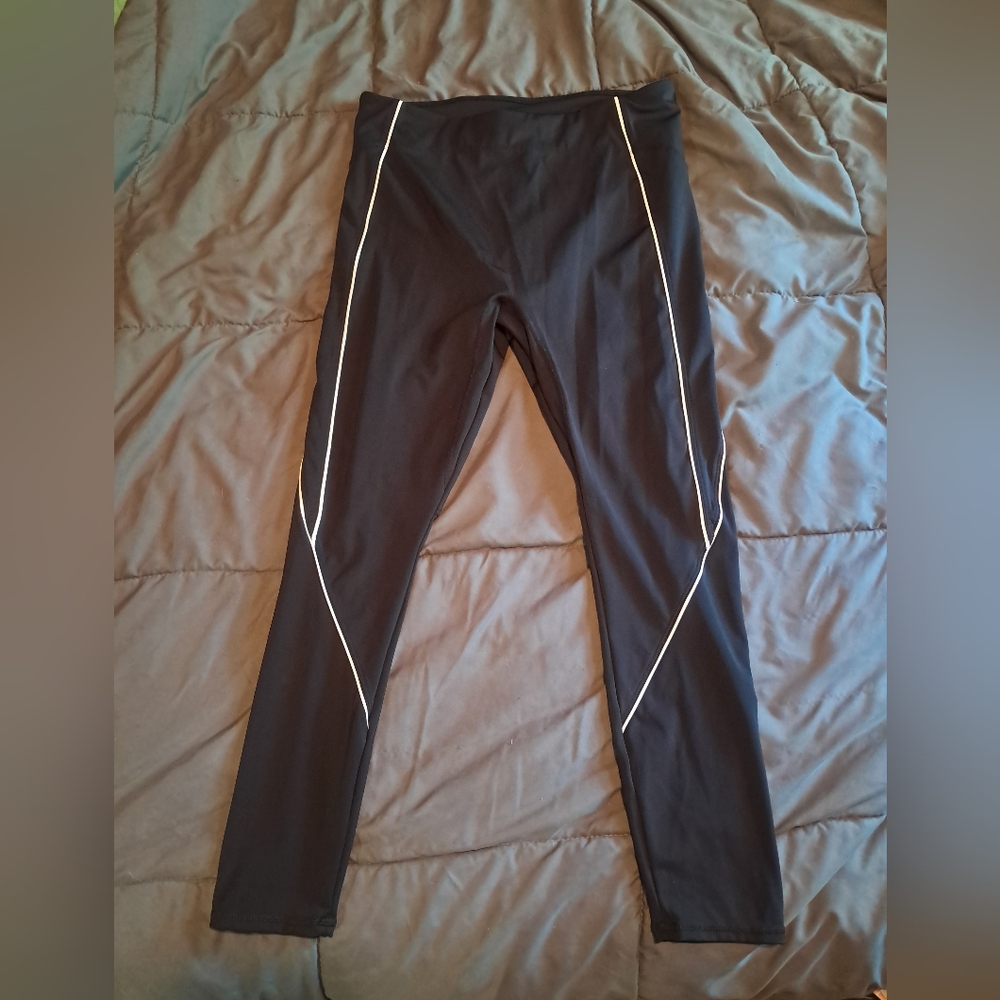 Athletic leggings